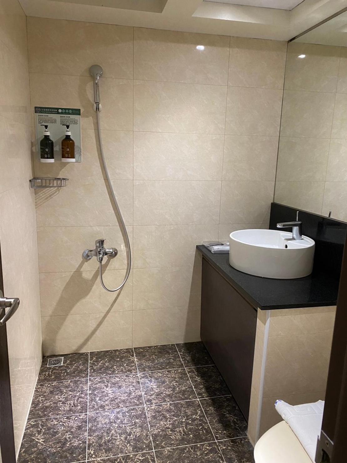 Yuai Fu Hao Hotel Тайчжун Экстерьер фото
