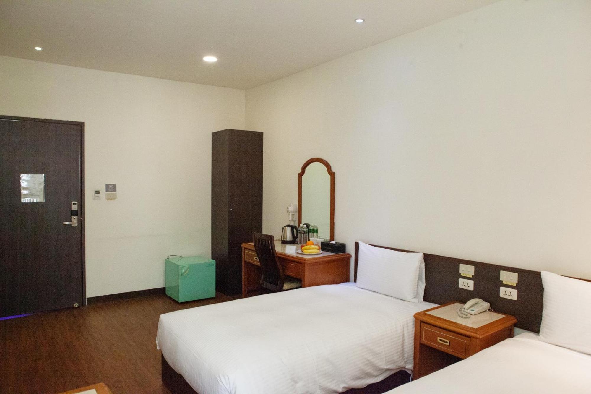 Yuai Fu Hao Hotel Тайчжун Экстерьер фото
